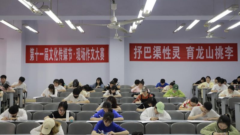 TVC广告片拍摄轨道车：揭秘品牌排名背后的秘密